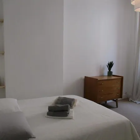 Felix Faure Apartment